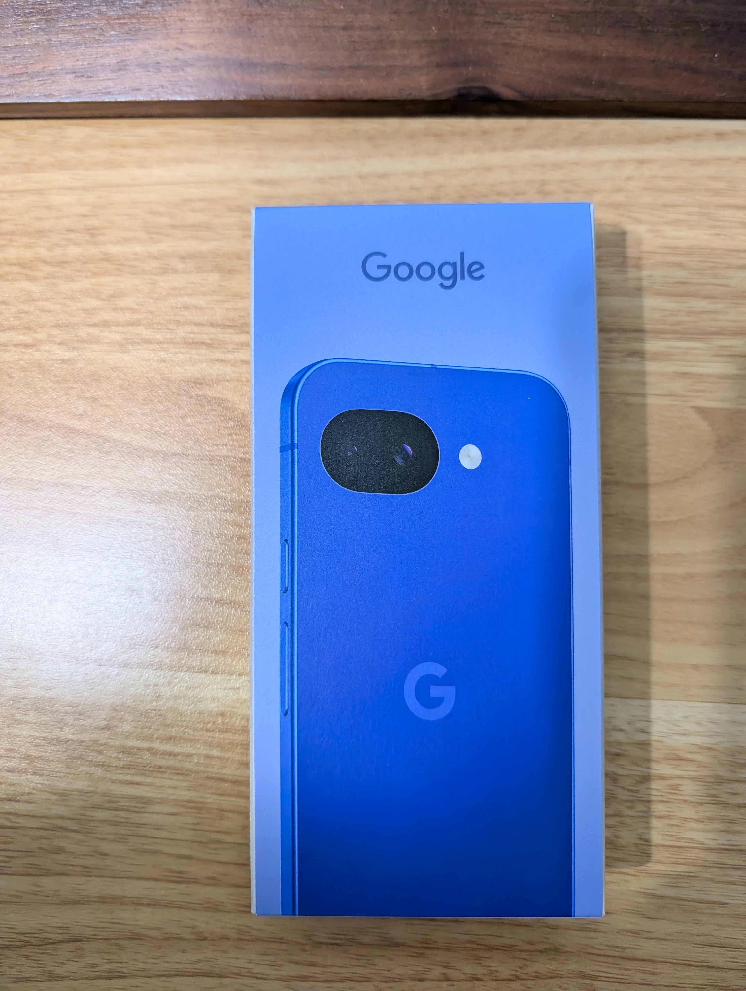 Pixel 10a Isai Blueの箱